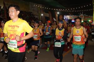 BIB: 2017, 27384, 20832, 22536
                            <button type="button" onclick="openModal(9884115)" class="btn btn-primary btn-sm float-right btn-popup" data-toggle="modal" data-target=".modal-high-quality">
                        <i class="fas fa-shopping-cart"></i> Add to Cart
                    </button>
                                            <button type="button" onclick="isThisMe(9884115, true)" class="btn btn-success btn-sm float-right btn-popup btn-isme hidden" data-toggle="tooltip" data-placement="bottom" title="นี่คือรูปของคุณใช่ไหม คลิกที่นี่เพื่อเอาเข้าอัลบั้ม">
                        <i class="fas fa-plus"></i> Add to album
                    </button>
                    <button type="button" onclick="isThisMe(9884115, false)" class="btn btn-warning btn-sm float-right btn-popup btn-isnotme hidden">
                        <i class="fas fa-ban"></i> Remove from album
                    </button>